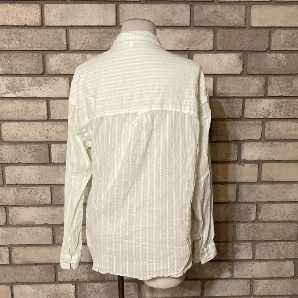 3for$20 Socialite (M) ButtonDown - Picture 3 of 4